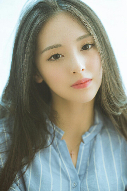 转会市场火爆:最受关注转会交易盘点,转会信息汇总