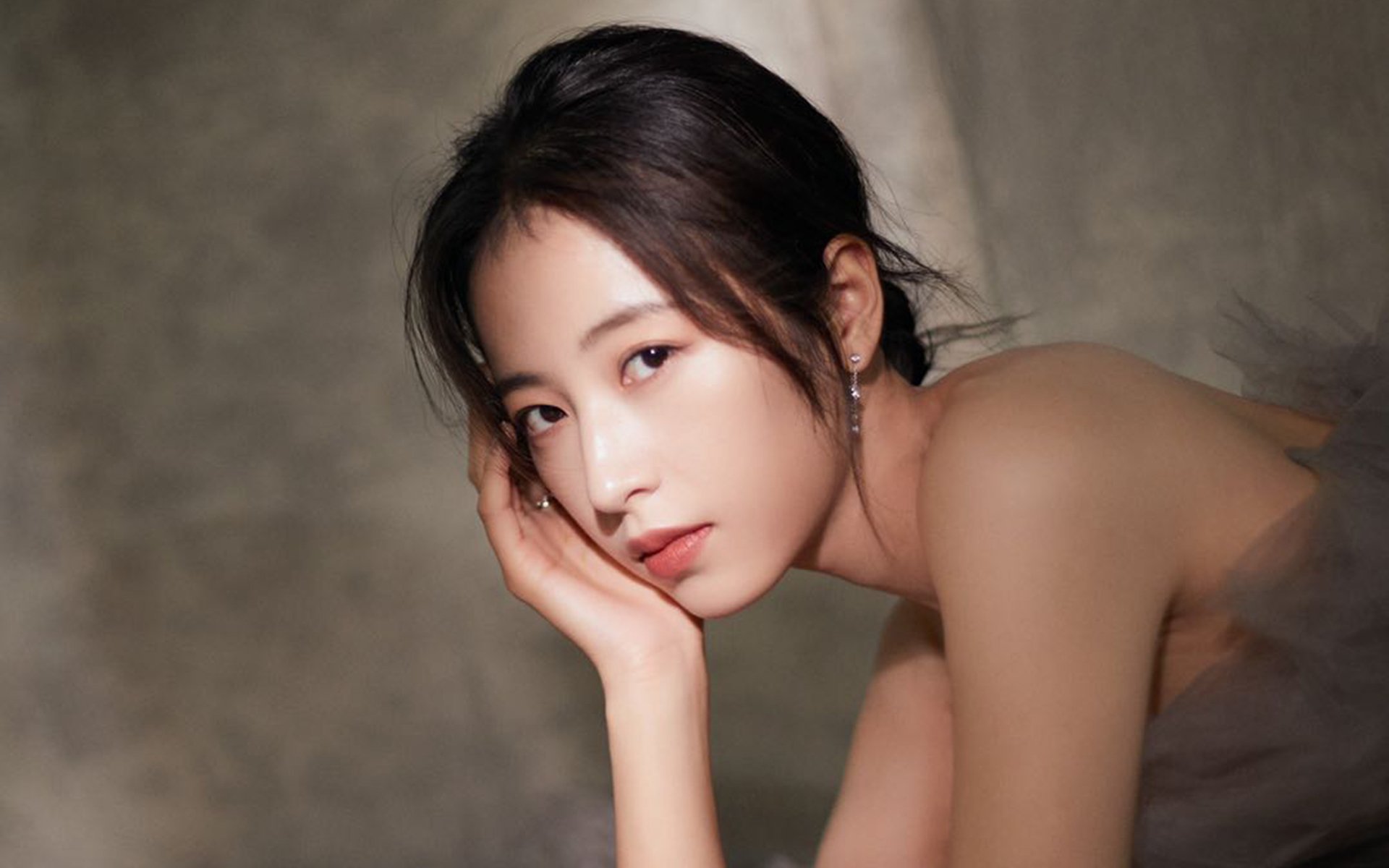 快船大胜掘金,西部决赛中乔治砍下47分,快船乔治季后赛数据