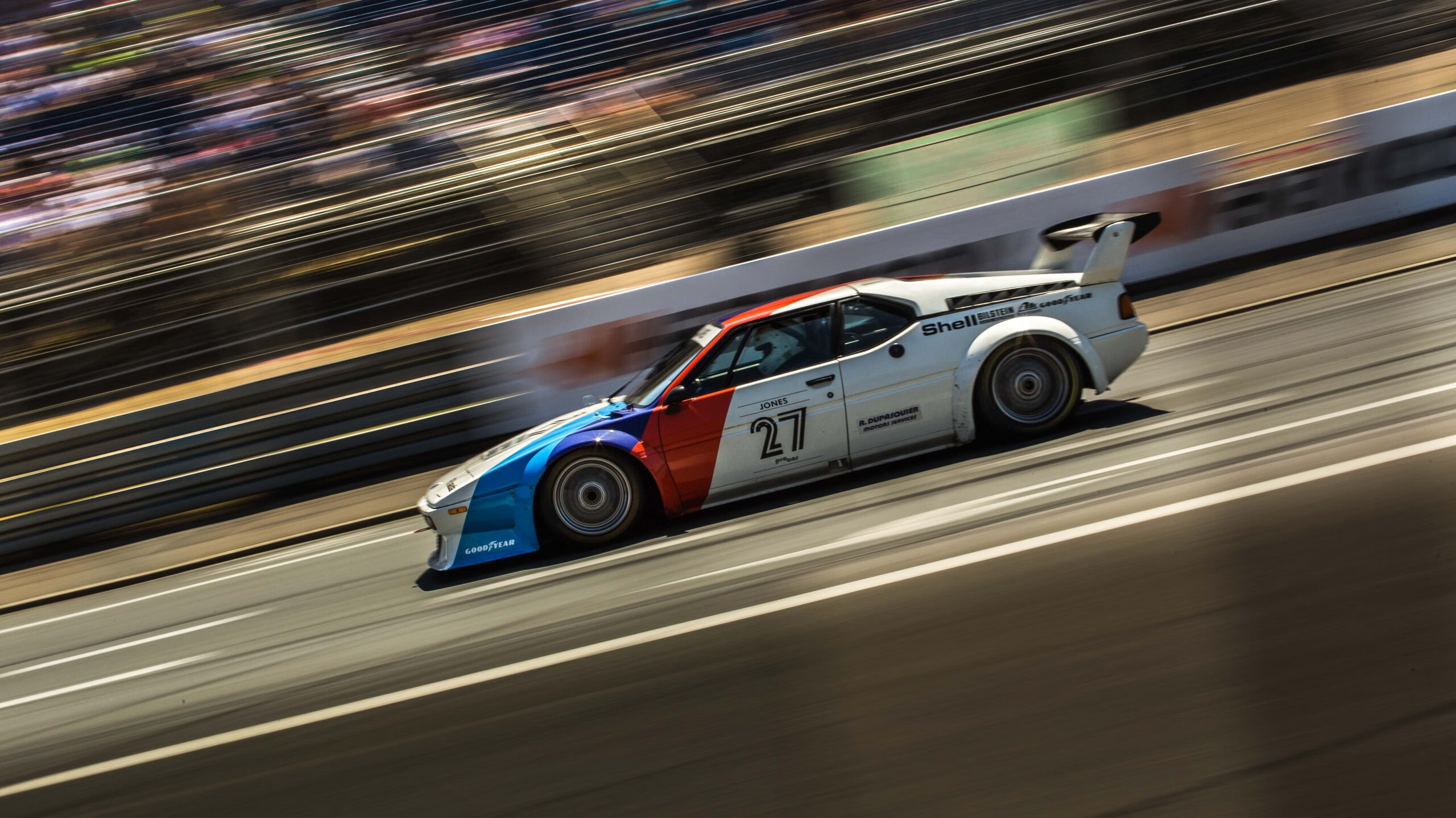 开云体育下载-是否应鼓励退役球员参与裁判培训，足球运动员退役当裁判